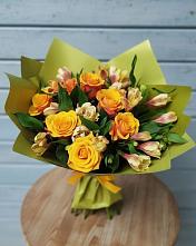 Букет цветов из:  Альстромерии и Розы в Речицы