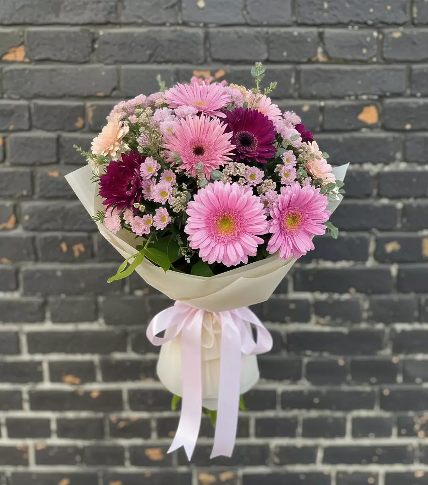 Букет цветов из: Герберы и Хризантемы в Речицы