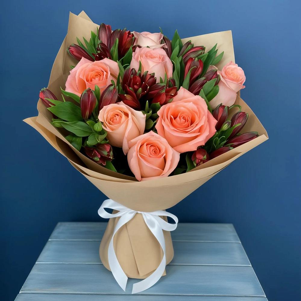 Букет цветов из: Розы и Альстромерии в Речицы