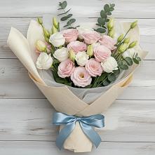 Букет цветов из:  Лизиантусы #REPLACE_PRED# Речицы