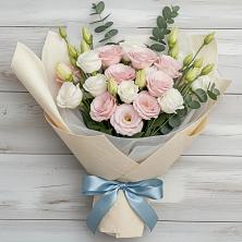 Букет цветов из:  Лизиантусы в Речицы