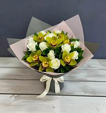 Букет цветов из:  Орхидеи и Розы в Речицы