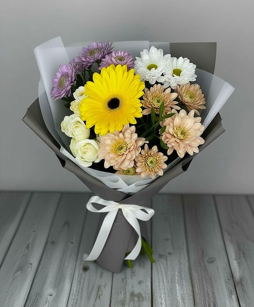 Букет цветов из: Розы, Герберы и Хризантемы в Речицы
