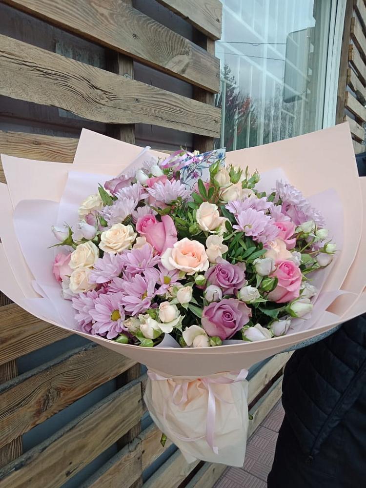 Букет цветов из: Розы и Хризантемы в Речицы