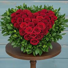 Цветочная композиция из Розы в виде сердца в Речицы