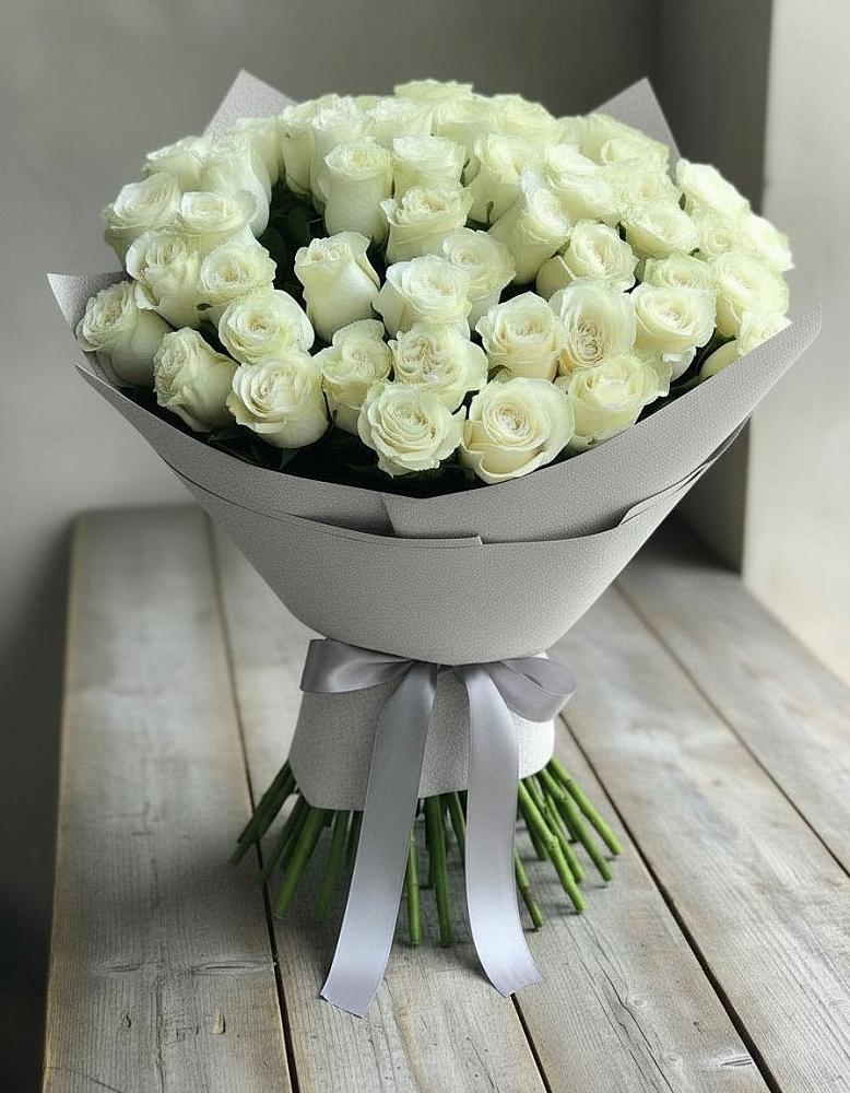 Букет 35 Белых роз в Речицы
