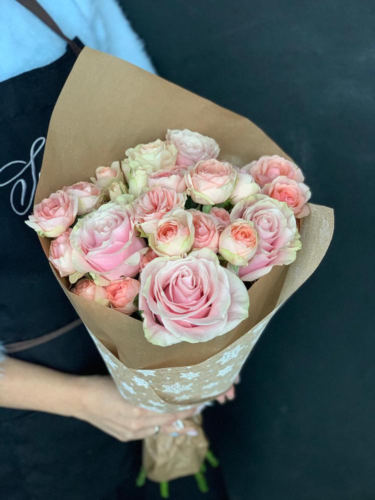 Букет цветов из: Хризантемы и Розы в Речицы