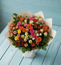 Букет Микс из разноцветных кустовых роз в Речицы